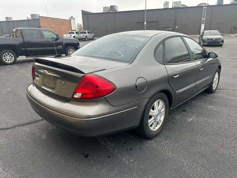 Used 2003 Ford Taurus SEL image 5