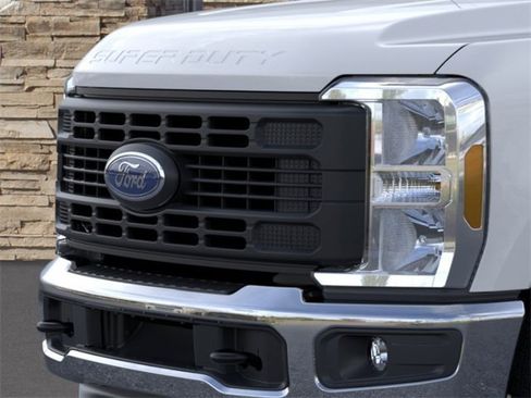 New 2024 Ford F350 XL w/ XL Chrome Package image 22