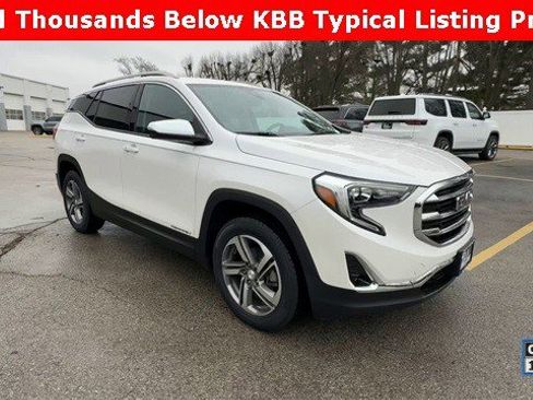 Used 2021 GMC Terrain SLT image 2