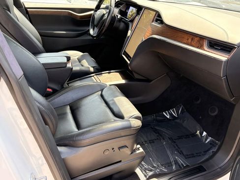 Used 2021 Tesla Model X Long Range AWD/4WD image 6
