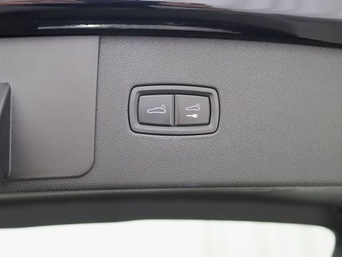 Used 2023 Porsche Cayenne AWD/4WD image 38