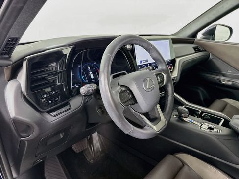 Used 2025 Lexus TX 350 AWD w/ Technology Package image 9