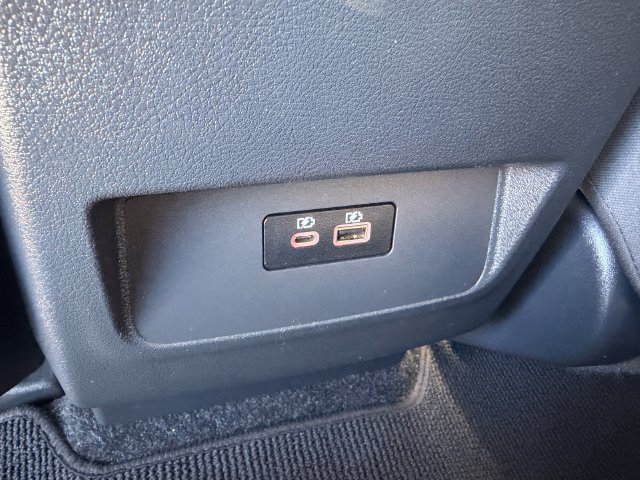 Used 2025 Nissan Frontier SV RWD image 8