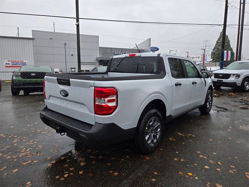 New 2026 Ford Maverick XLT w/ XLT Luxury Package image 5