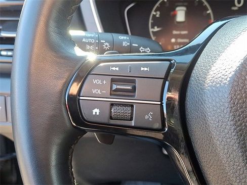 Used 2025 Honda Pilot EX-L image 21