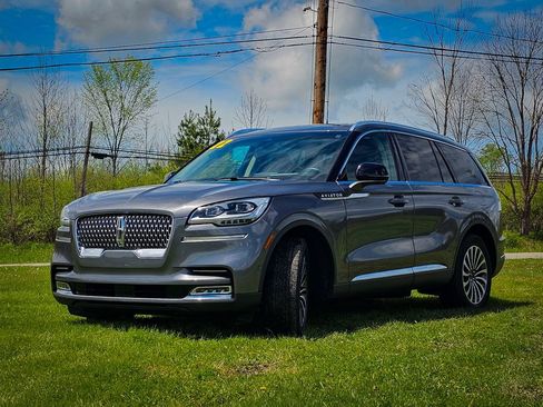 Used 2022 Lincoln Aviator Reserve w/ Equipment Group 201A AWD/4WD image 7
