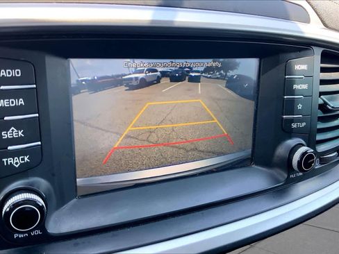 Used 2020 Kia Sorento L FWD image 27