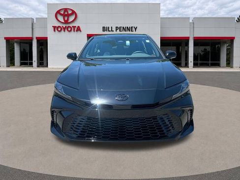 New 2026 Toyota Camry Hybrid FWD image 8