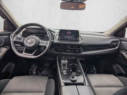 Used 2024 Nissan Rogue SV AWD/4WD image 15