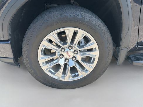 Used 2025 GMC Sierra 1500 Denali w/ Technology Package AWD/4WD image 35