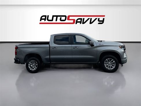 Used 2024 Chevrolet Silverado 1500 RST w/ Z71 Off-Road Package image 8