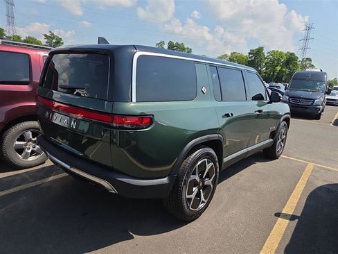 Used 2023 Rivian R1S Adventure AWD/4WD image 10