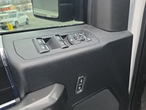 Used 2018 Ford F150 XLT w/ Equipment Group 302A Luxury image 17