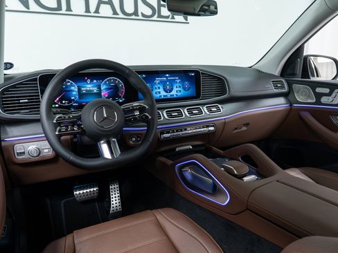 Used 2026 Mercedes-Benz GLS 450 4MATIC image 16