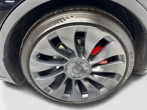 Used 2024 Tesla Model Y Performance AWD/4WD image 77