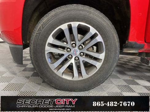 Used 2015 GMC Canyon SLT image 9