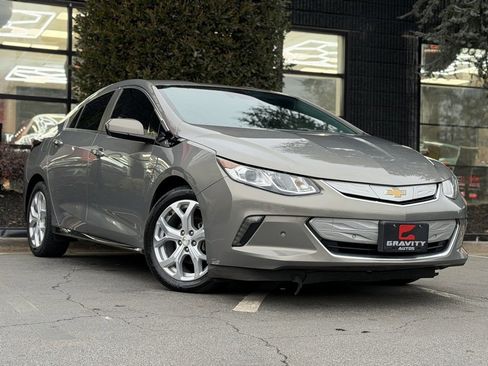 Used 2017 Chevrolet Volt Premier w/ Driver Confidence II Package image 8
