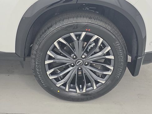 New 2026 Nissan Rogue Platinum w/ Tech Package AWD/4WD image 34