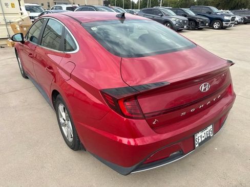 Used 2021 Hyundai Sonata SE w/ Winter Weather Package FWD image 5