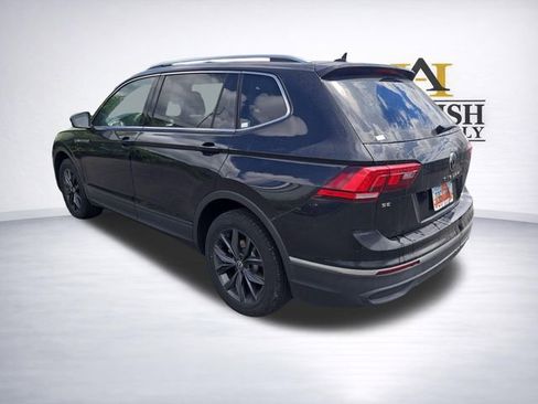 Used 2023 Volkswagen Tiguan SE w/ Panoramic Sunroof Package AWD/4WD image 5