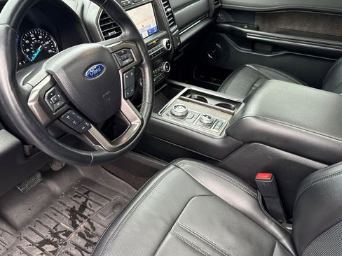 Used 2021 Ford Expedition Max Limited image 10