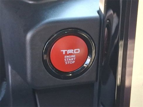 Used 2025 Toyota Tacoma SR5 image 23