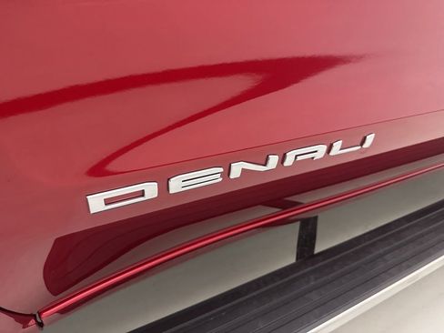 Used 2023 GMC Sierra 1500 Denali w/ Denali Reserve Package AWD/4WD image 12