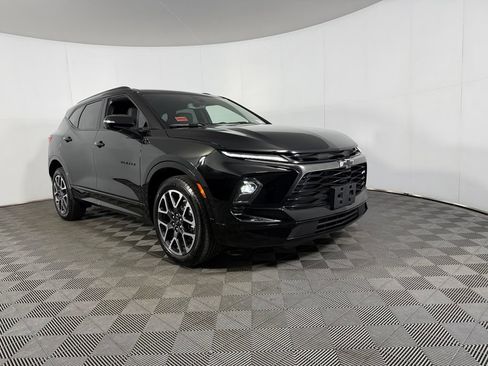 Used 2025 Chevrolet Blazer RS AWD/4WD image 4