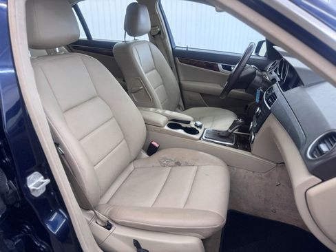 Used 2013 Mercedes-Benz C 250 Sedan image 10