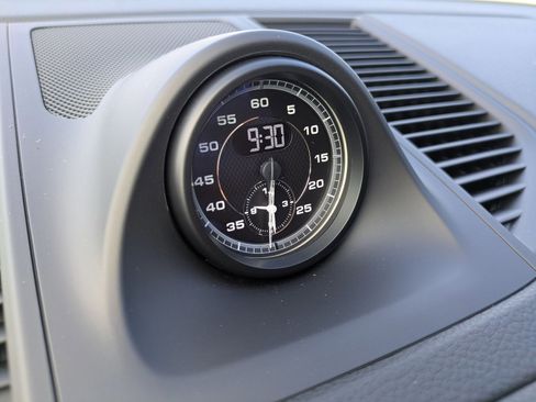 New 2025 Porsche Macan S image 21