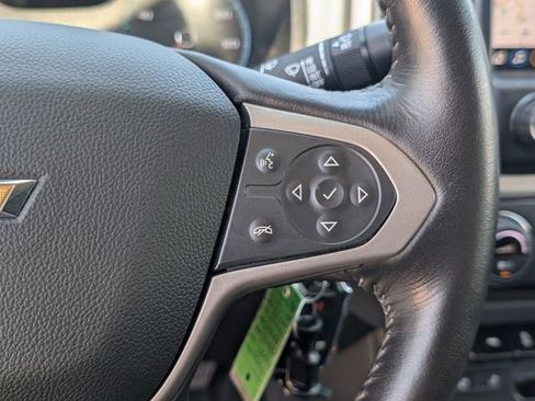 Used 2022 Chevrolet Colorado Z71 AWD/4WD image 27