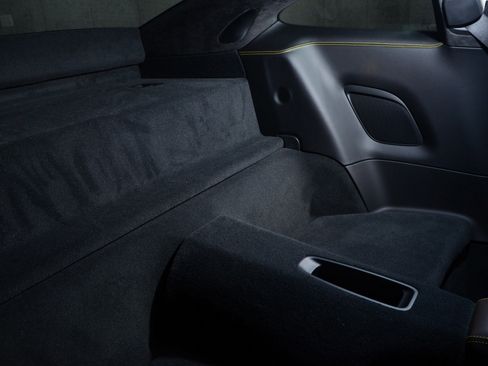 Used 2016 Porsche 911 R image 39