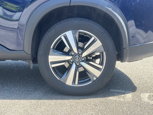 Certified 2026 Nissan Rogue SL AWD/4WD image 29