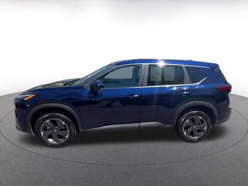 Used 2025 Nissan Rogue SV FWD image 9