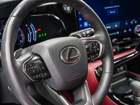 Certified 2026 Lexus NX 350 AWD w/ Accessory Package (2T) image 21
