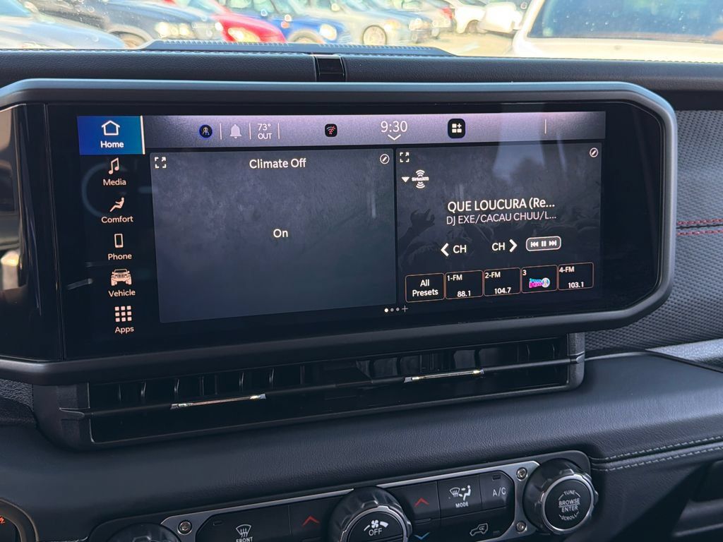 Used 2025 Jeep Wrangler Unlimited Rubicon AWD/4WD image 22