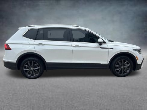 Certified 2023 Volkswagen Tiguan SE FWD image 7