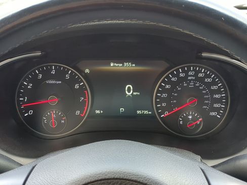 Used 2022 Kia Stinger GT2 RWD image 23