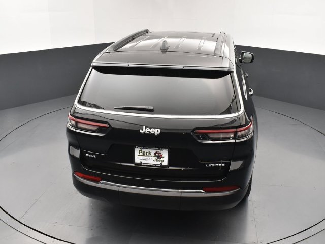 Used 2025 Jeep Grand Cherokee L Limited w/ Trailer Tow Package AWD/4WD image 17