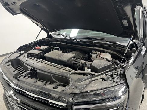 Used 2025 Chevrolet Suburban High Country image 68