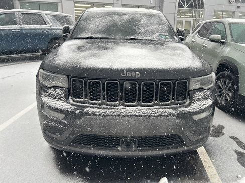 Used 2019 Jeep Grand Cherokee High Altitude image 2