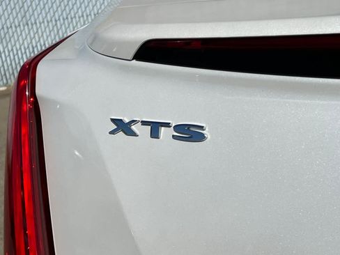 Used 2018 Cadillac XTS Luxury FWD image 24