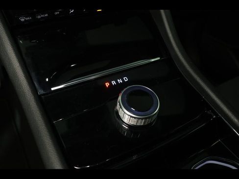 Used 2023 Jeep Grand Cherokee L Laredo image 28