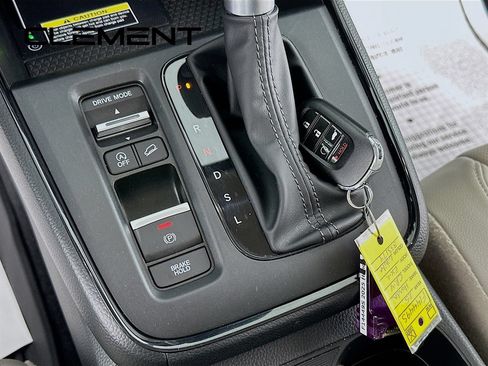 Used 2025 Honda CR-V EX-L image 24