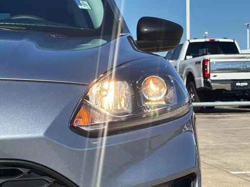 Used 2022 Ford Escape S image 11