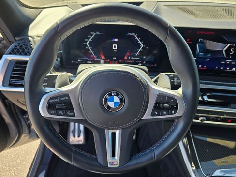 Used 2025 BMW X5 M60i AWD/4WD image 16