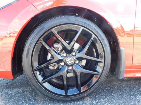 Used 2024 Honda Civic Sport image 10