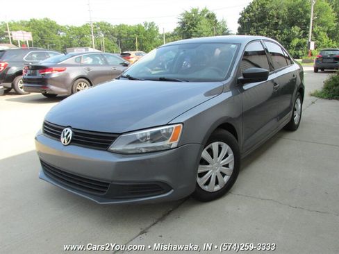 Used 2011 Volkswagen Jetta Sedan FWD image 1