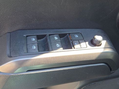 Used 2021 Toyota Tacoma TRD Sport image 25