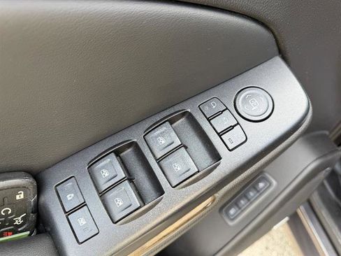 Used 2016 GMC Yukon Denali AWD/4WD image 45